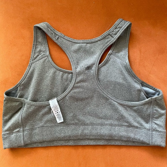 Nike dry fit XL sports bra - Picture 3 of 3